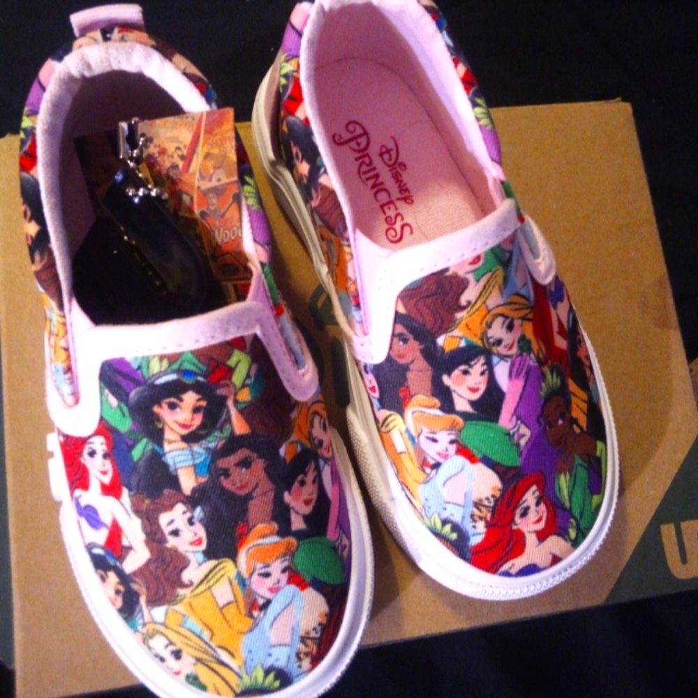 Disney Princess toddler vans